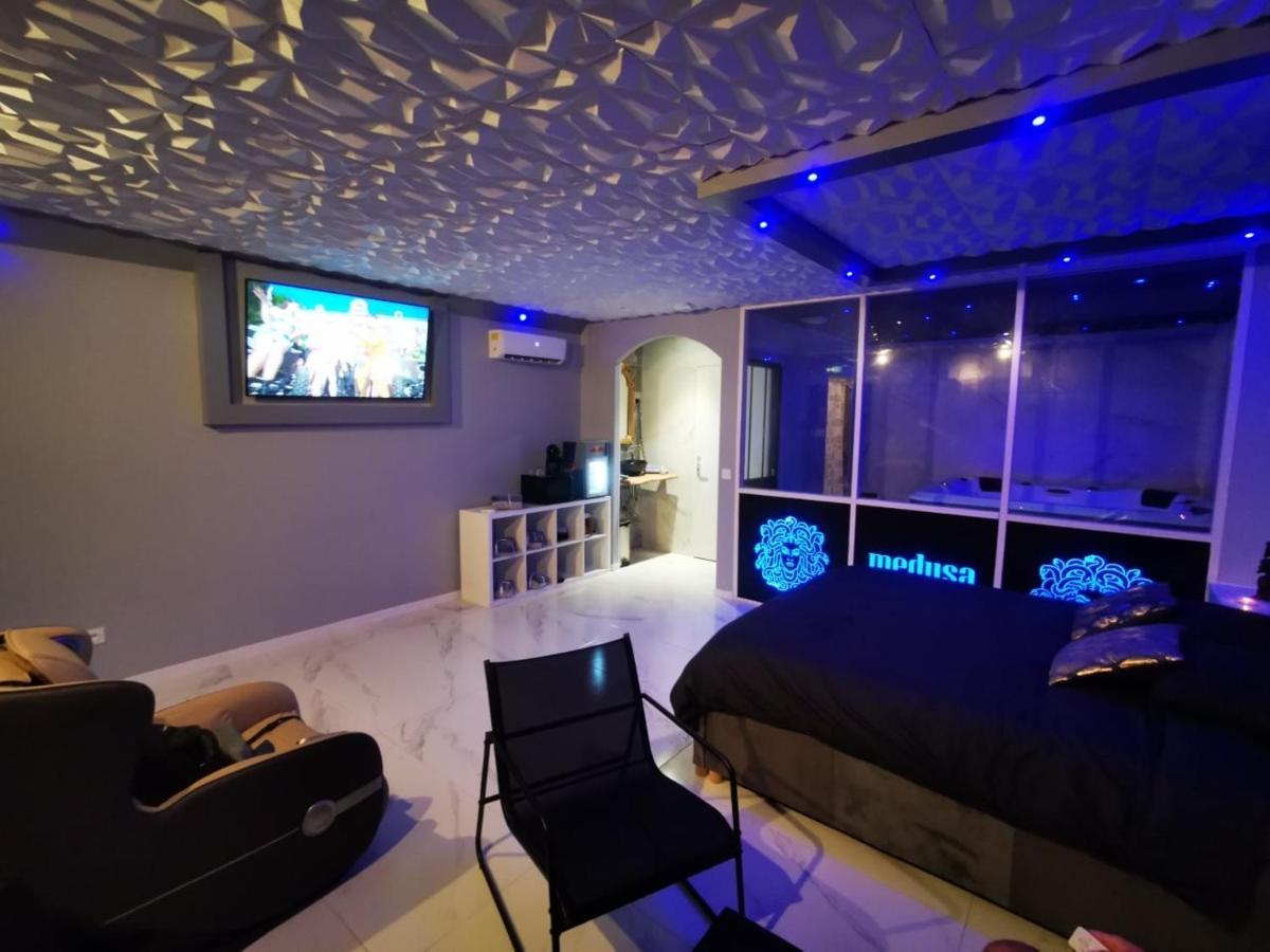 Love hotel Medusa 34 Montpellier